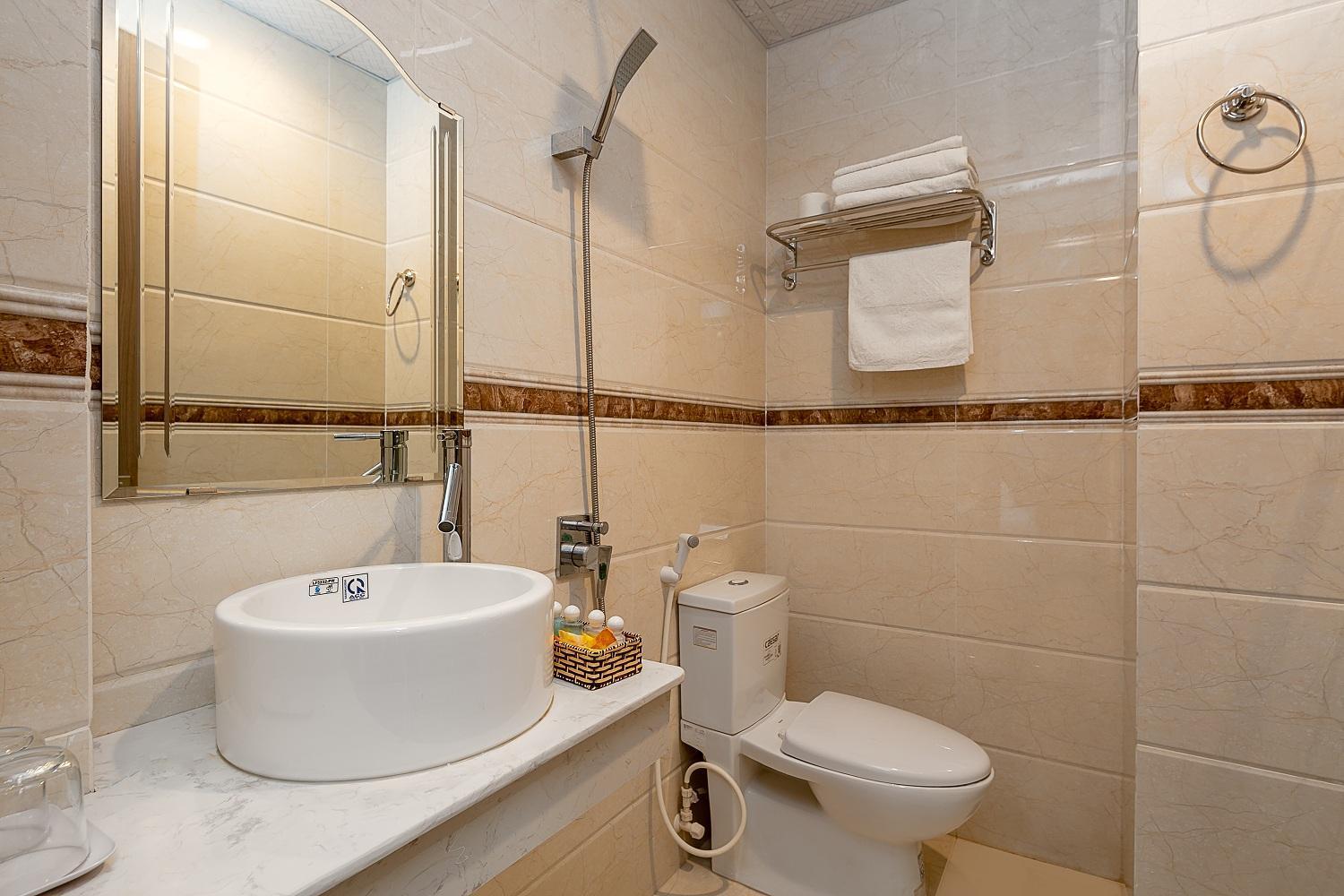 Duong Gia Hotel Dn By - Bay Luxury Da Nang Eksteriør billede